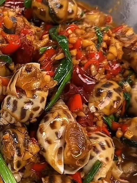 端午六一孩子放假，今天给他们做一个炒田螺