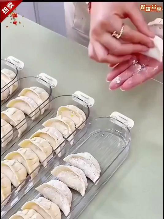 自从有了这个饺子盒,饺子再也不怕被压坏了
