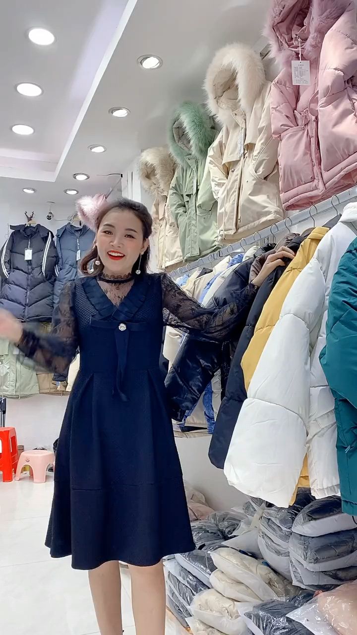 1020广州最大尾货市场清仓,大面包服组合系列