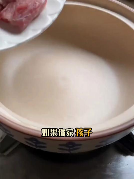 这汤太鲜了!茶树菇排骨汤的食材搭配诀窍