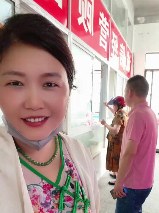 儿媳在坐月子,每天送月子餐,希望宝贝坐好月子,一辈子幸福!