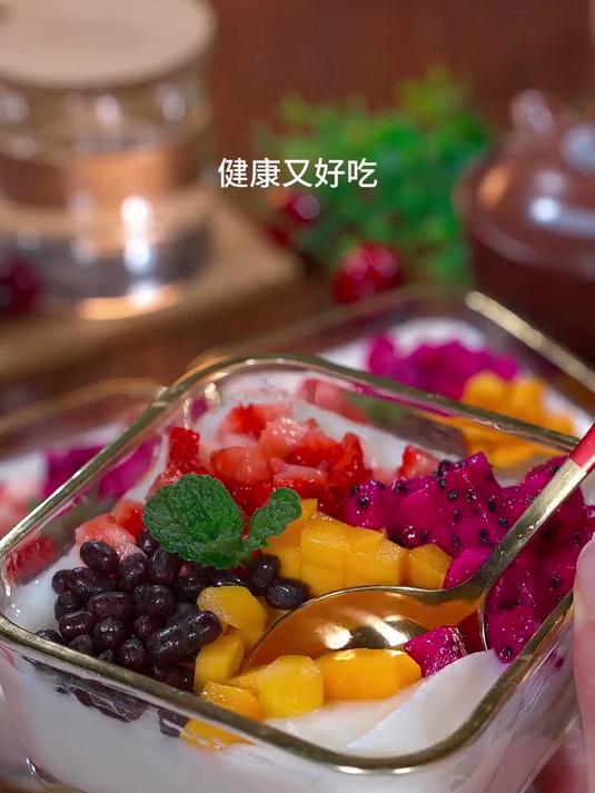 很多人都喜欢自己在家做双皮奶