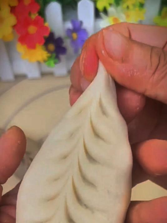 一看就会的麦穗饺子包法