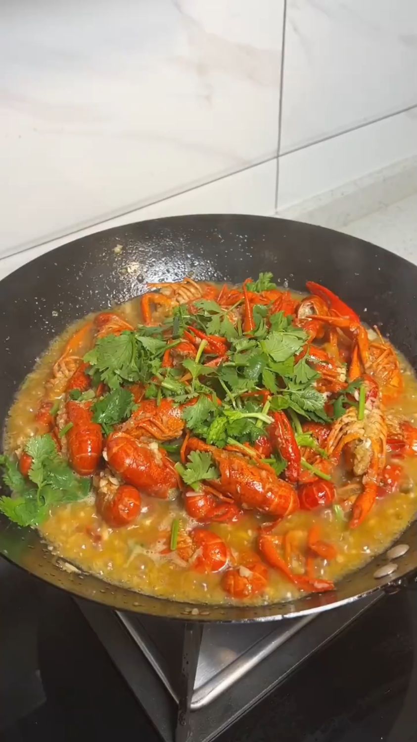 蒜香小龙虾这样做