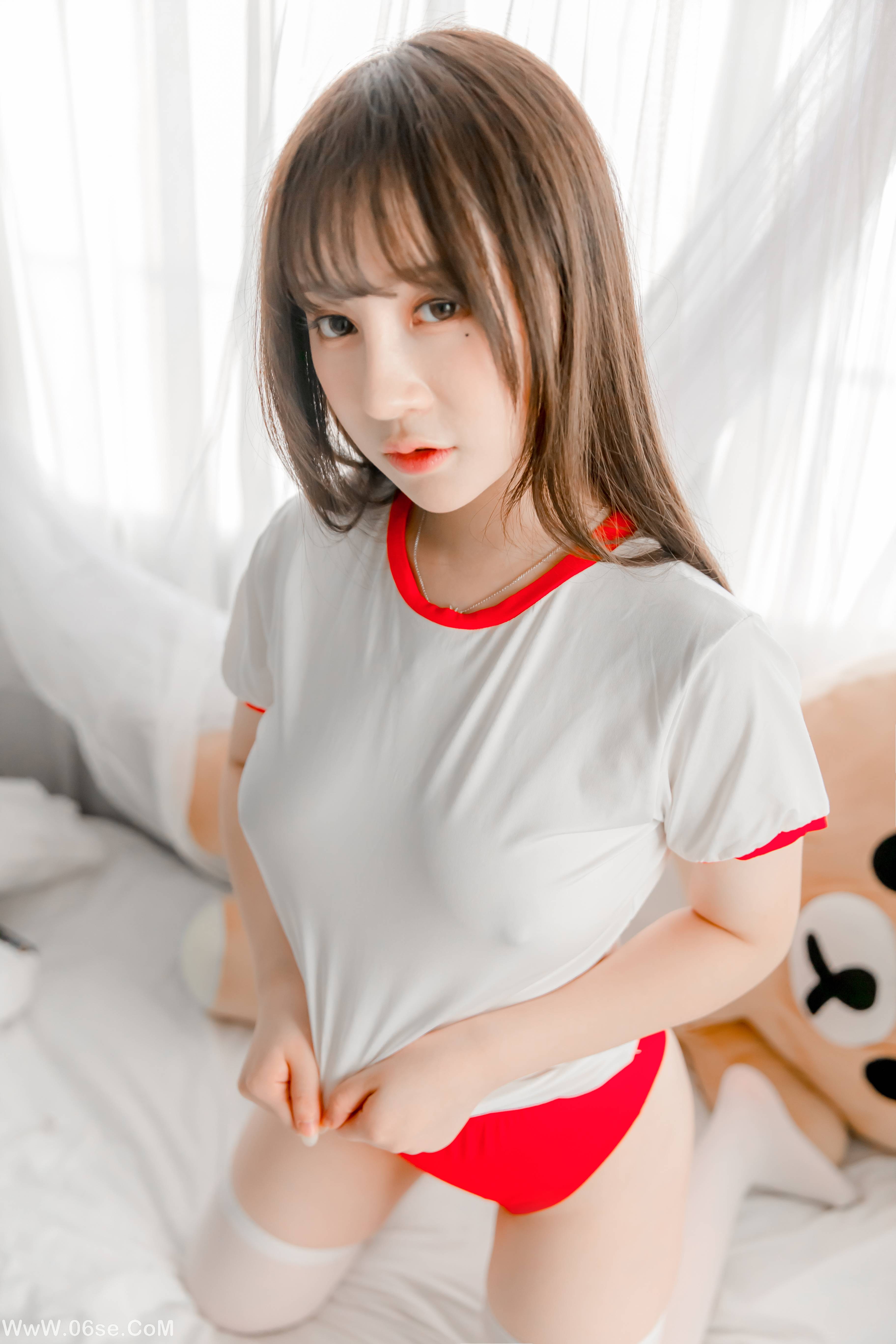 图片[32]-尤喵醒醒  – 少女春梦 套图+视频[40P+1V331M]-六色网