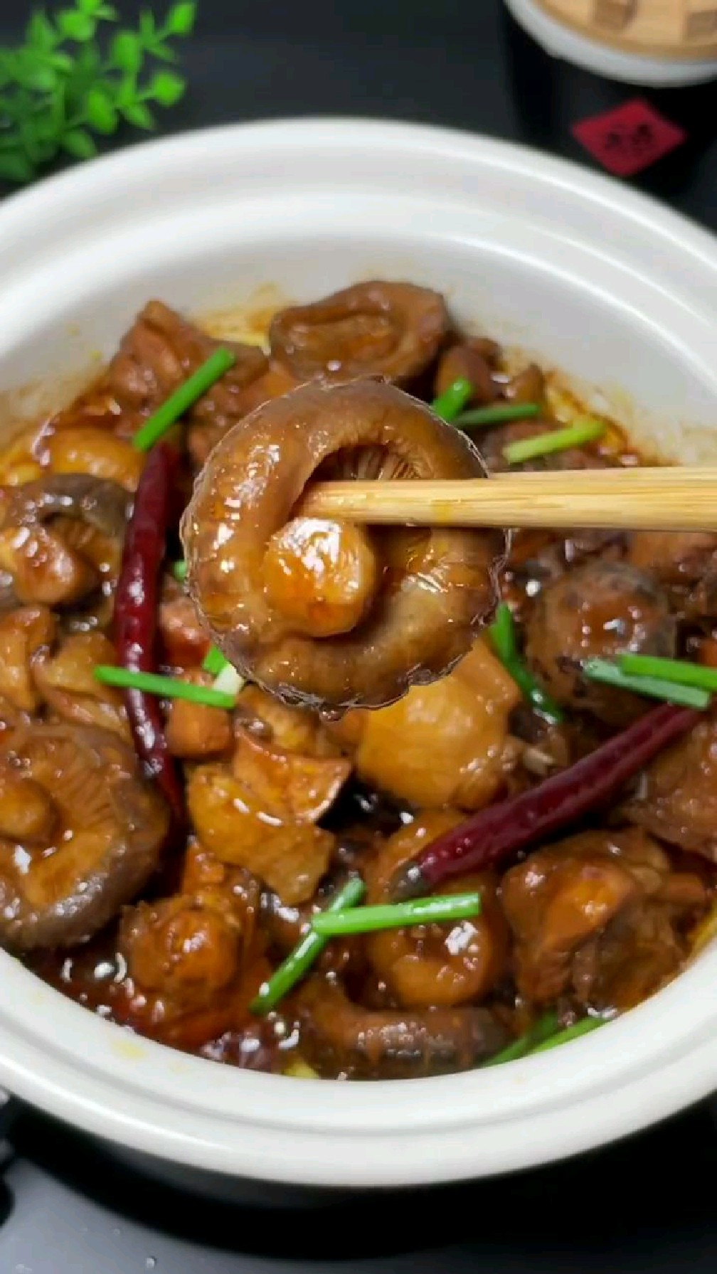 黄焖酱鸡的做法