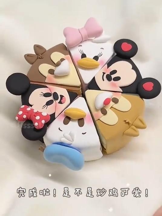 香香软软的迪士尼切块蛋糕出炉