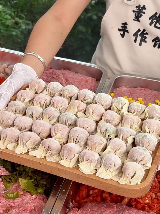 高能量馄饨人的一天速览