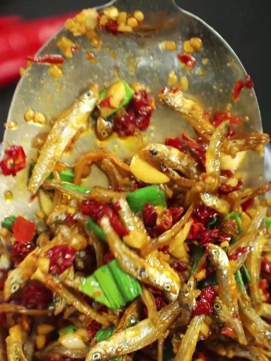 小时候外婆家炒这道菜，直接三碗饭打底