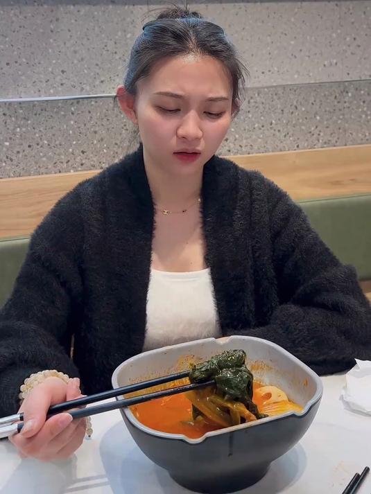 一个月的杨国福麻辣烫