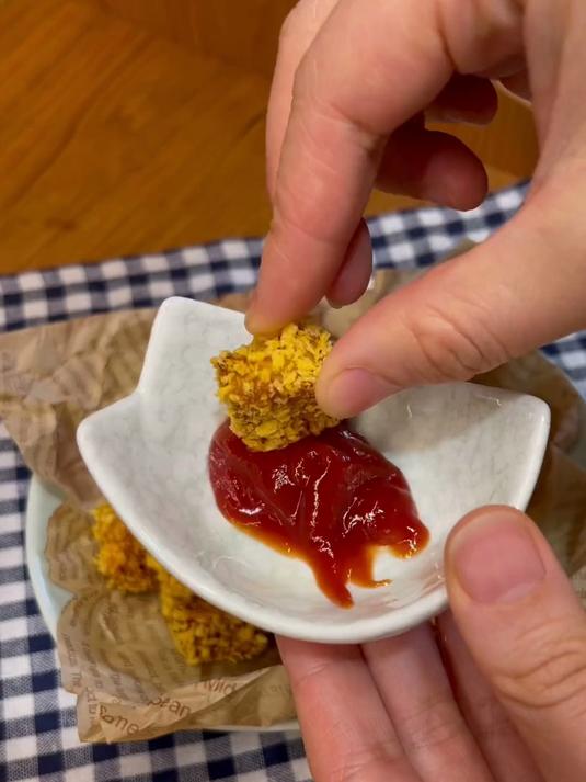 分享今日微波炉食谱,红枣核桃糕、饺子、无油鸡米花