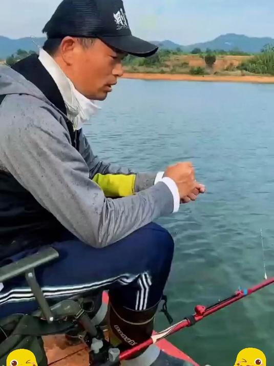 太弘鲜丹增强版，把蚯蚓制作成颗粒饵料，轻轻一勾即可抛竿垂钓