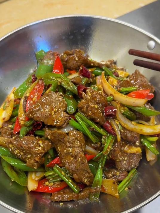 牛肉没有吃过干锅做法的一定要试试了,真的是看一遍就会!