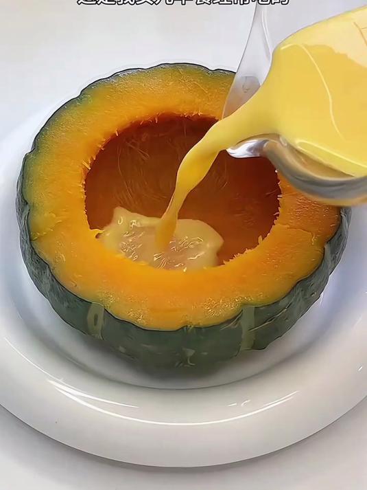 这个南瓜蒸蛋，我真的推荐很多次了！给家里宝宝做辅食真的很不
