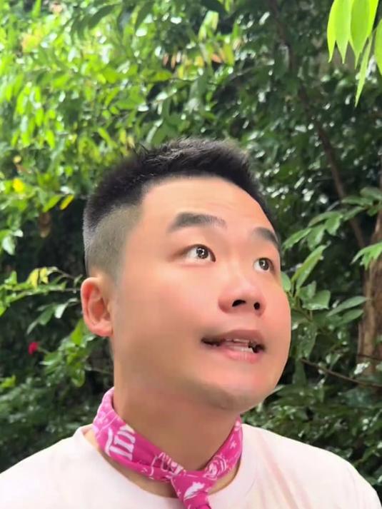 来跟“姐妹”们参加奇妙派对