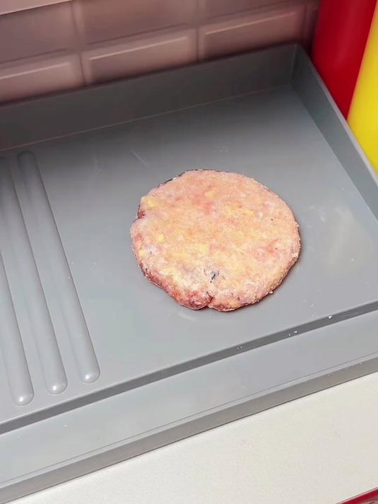 谁能拒绝双吉和脆脆的香芋派呢～丸主任 骗你生女儿