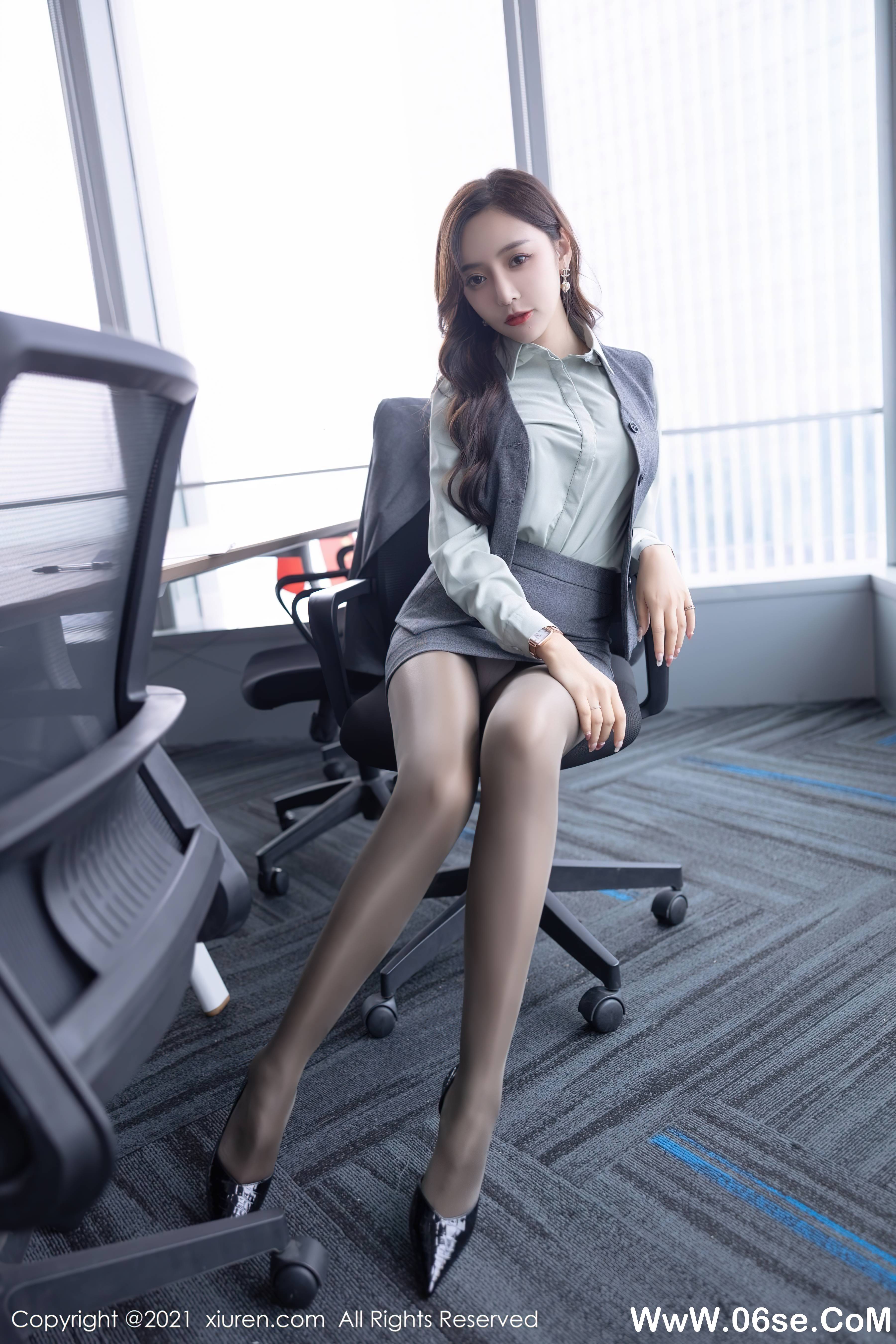 图片[81]-[XIUREN秀人网] 2021.11.22 NO.4251 王馨瑶[80+1P715M]-六色网