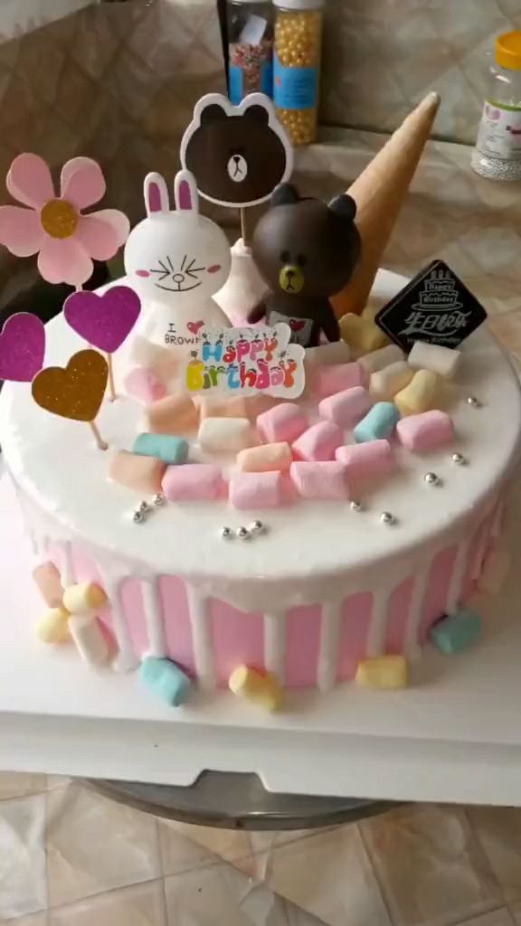 布朗熊可妮兔卡通蛋糕