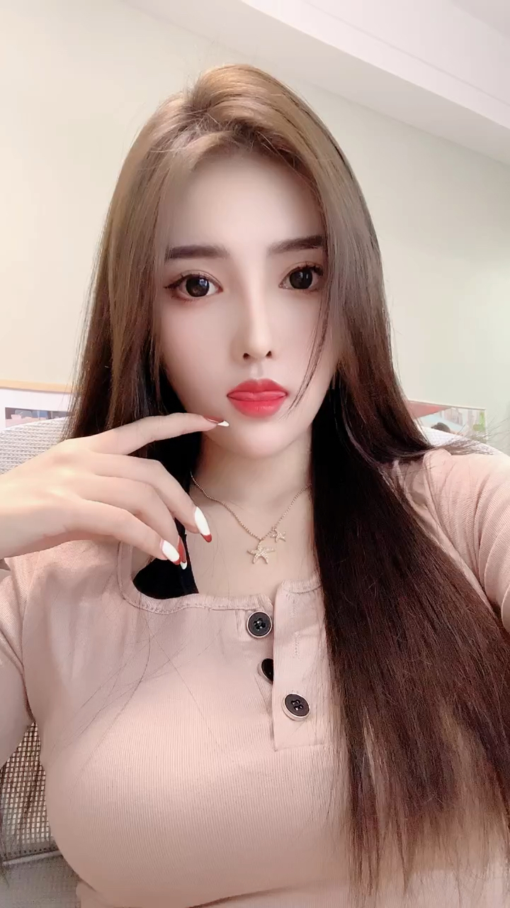 羊了个羊通关和我你选吧。