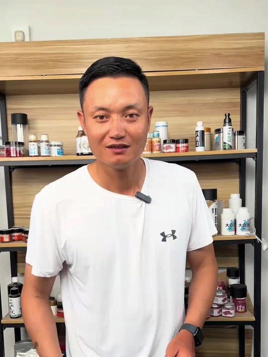 草鱼狂开口饵料,酸甜味型,特别是炎热夏季,效果非常不错!