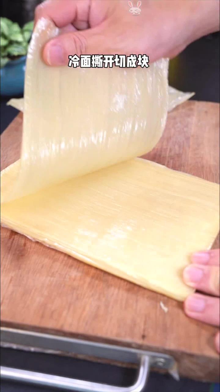 比烤冷面还好吃的炒冷面 简单有好吃 一天三顿都吃不够