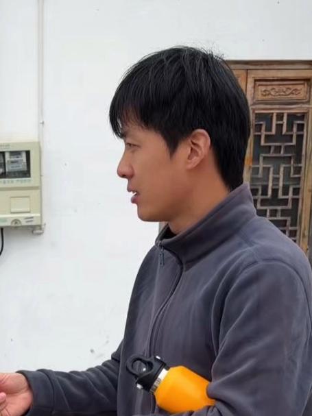 让男友买包子，他带包纸回来，是故意的吧？