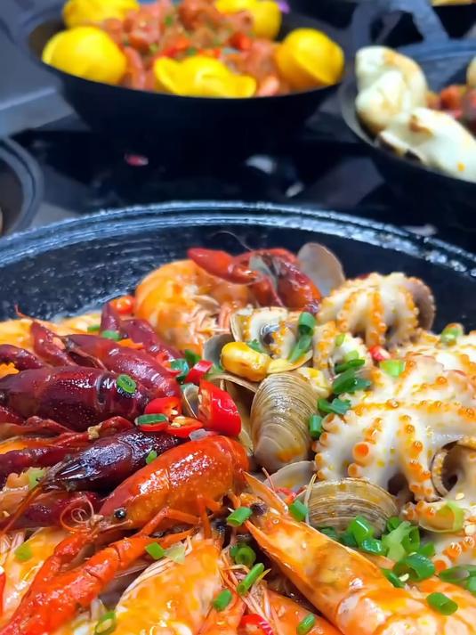 寻味大雪节气美食-新式小铁锅炖菜,特色小地锅3分钟可以做8锅