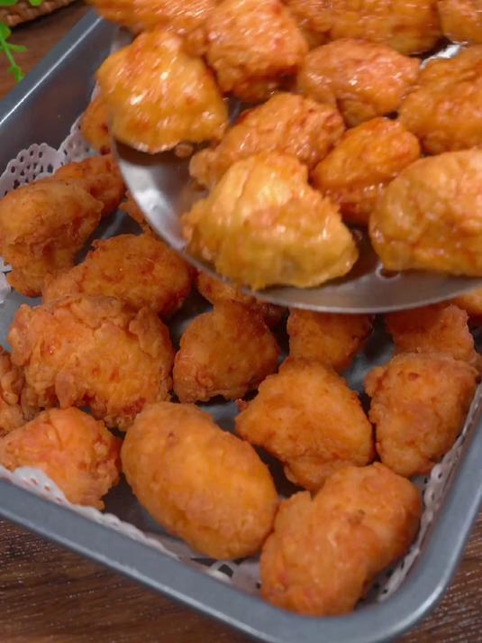 暑假孩子想吃炸鸡米花，你就像我这样做，酥酥脆脆，简单又好吃