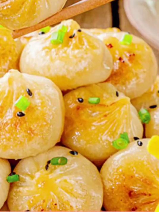 皇家小虎拇指生煎包特色小吃冷冻迷你小包子速食早餐半成品小笼包DOU上热门_巨量千川_皇家小