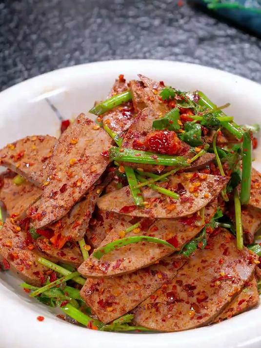 麻辣可口的凉拌猪肝