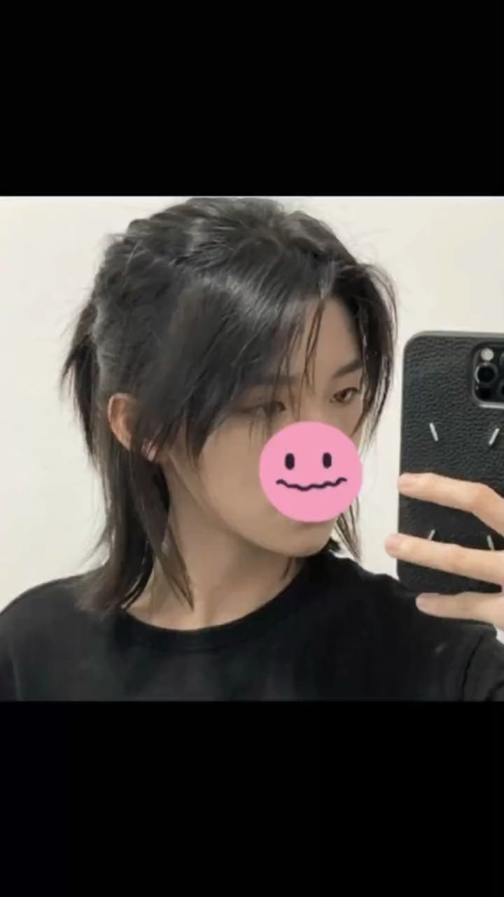 快来尝试一下这个鲻鱼头发型,自己在家就能剪