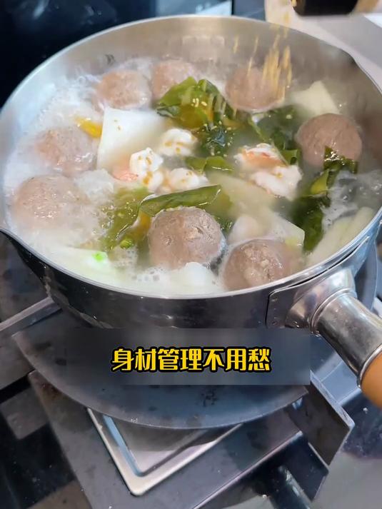 低卡营养家常汤，冬瓜玉米牛肉丸子汤