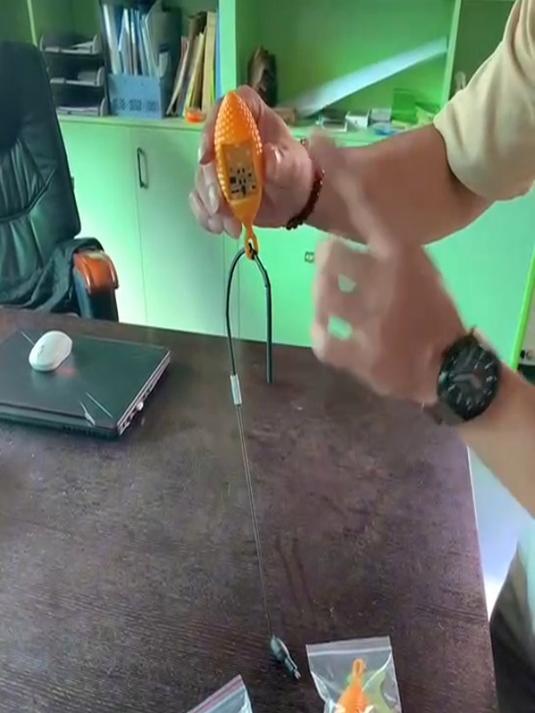 艾尼可超声波诱鱼器安装使用方法