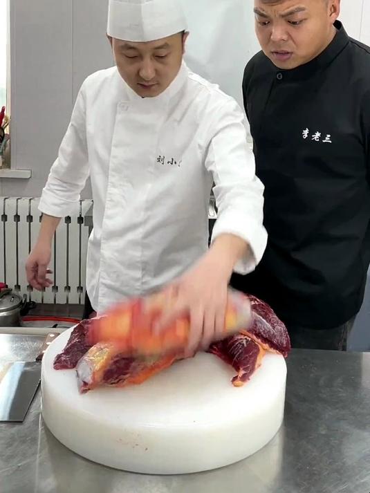 草地风干牛肉干是真的好吃 我相信你没吃过这么好吃的牛肉干