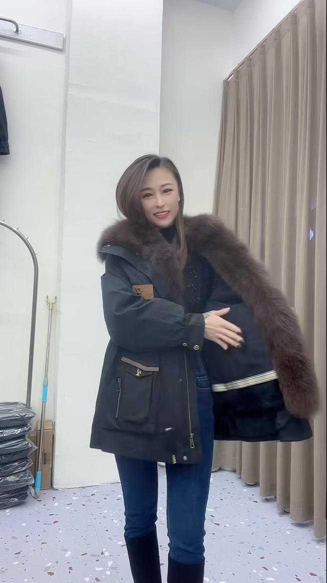 女士皮草派克服,河北源头产地,真皮真毛獭兔制作