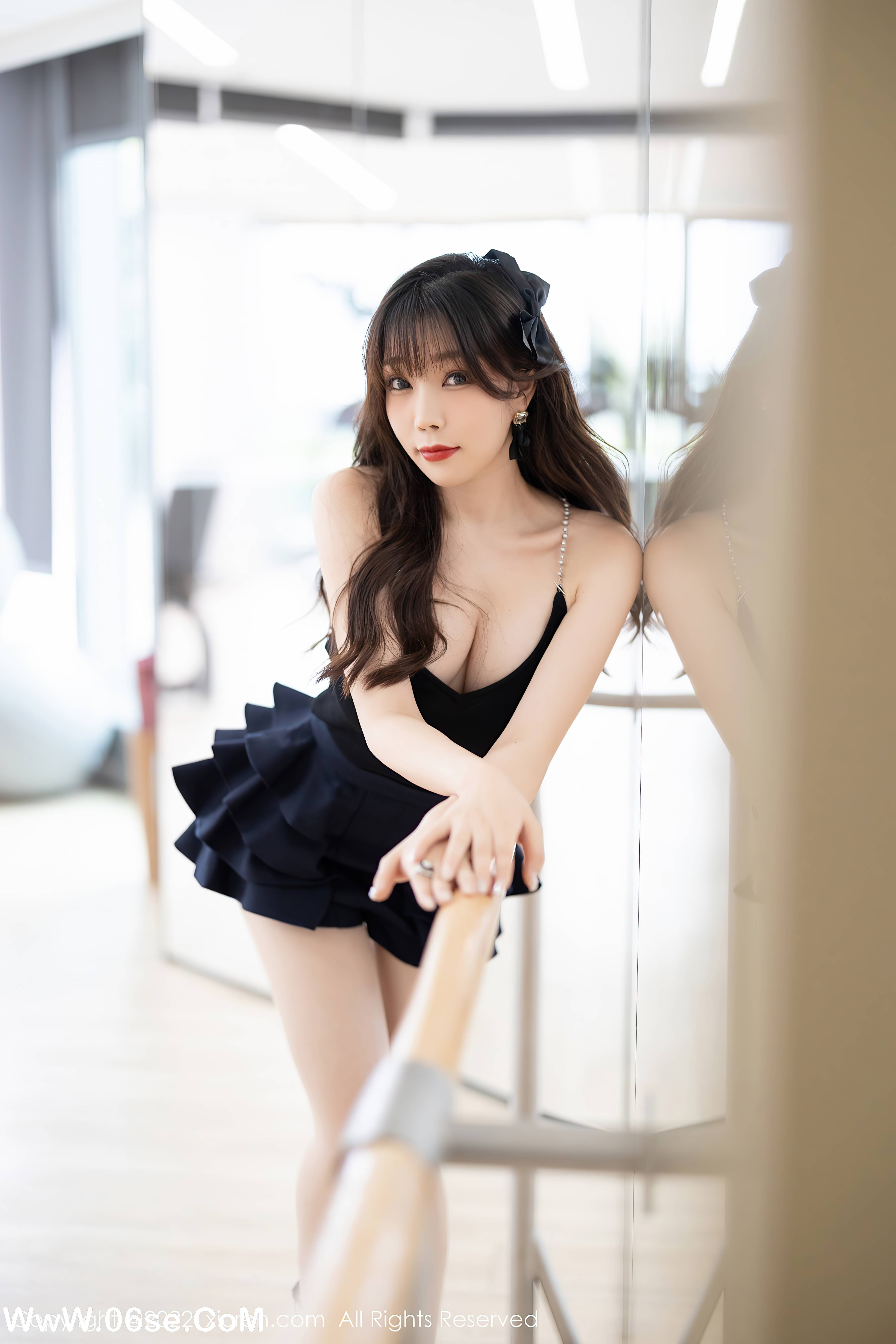 图片[5]-[XIUREN秀人网] 2022.04.08 NO.4840 芝芝Booty[76+1P574M]-六色网