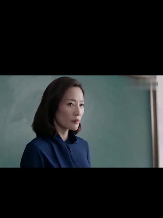 少年派:化学老师霸气出场,作业本一扔一个准,林妙妙太逗了