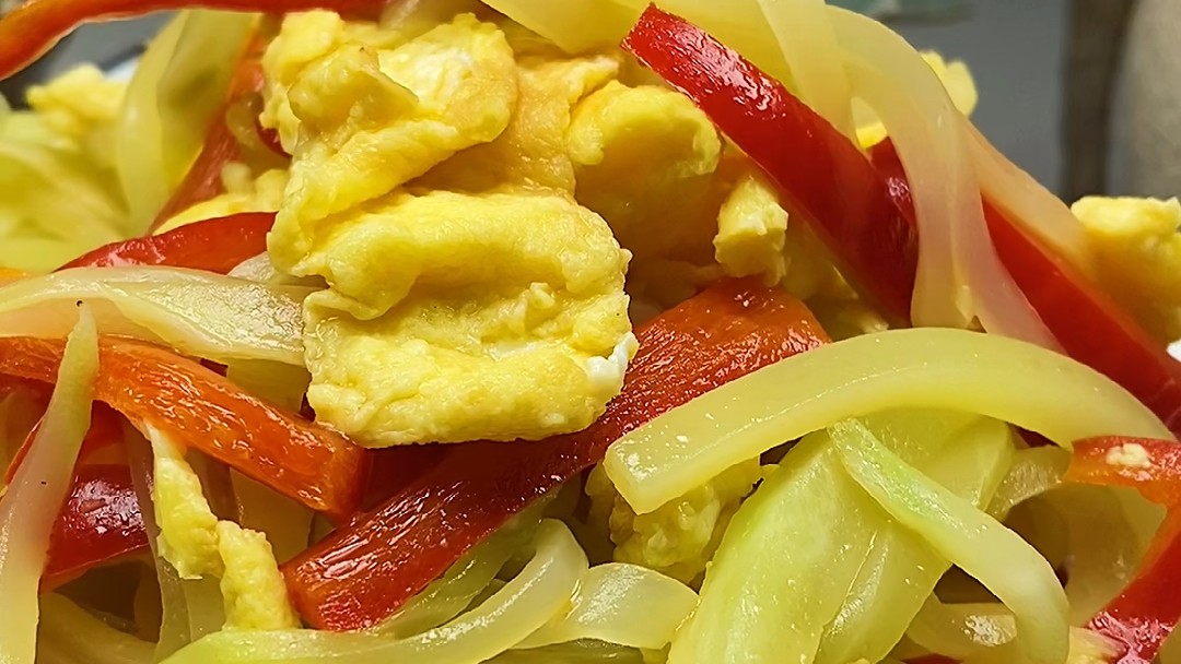 莴苣炒鸡蛋#N刷的宝藏餐厅# #我的假期LIST# #潮级玩家# 