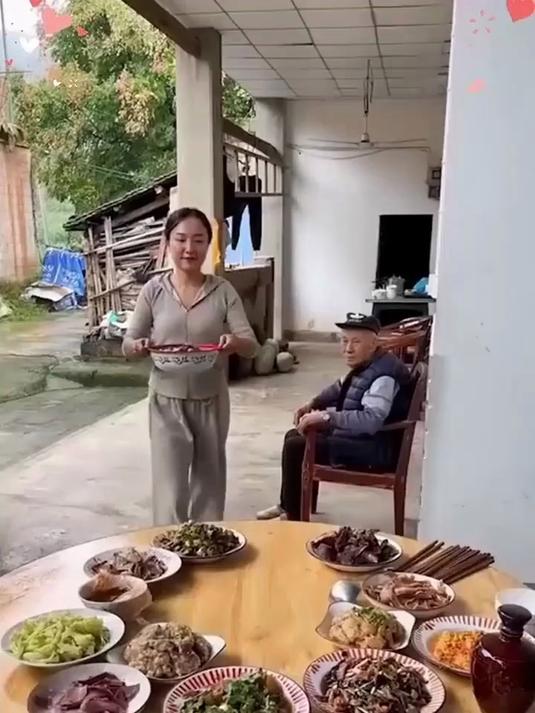 超值电炒锅天花板!无烟不粘零残留,家用爆值!