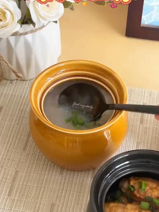 陶瓷瓦罐煨汤:秘制配方融合陶罐恒温,开启营养美味的浓汤之旅