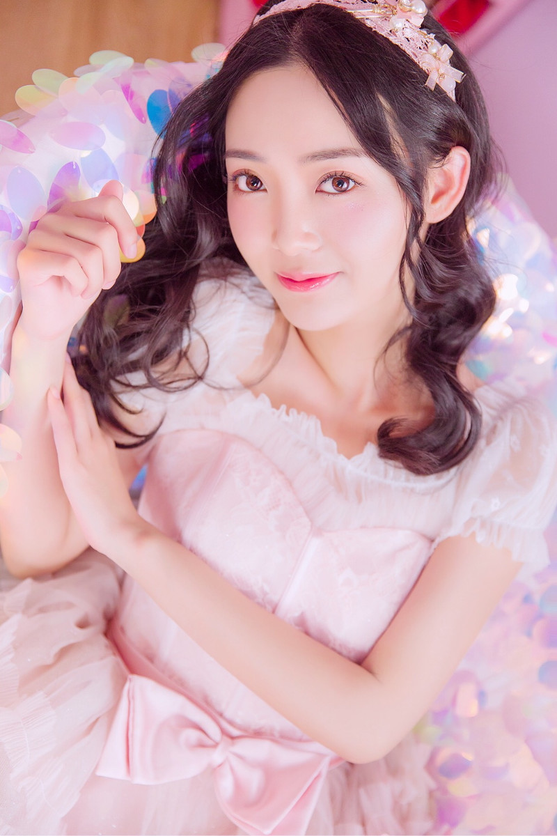 图片[2]-Sweet girl-六色网
