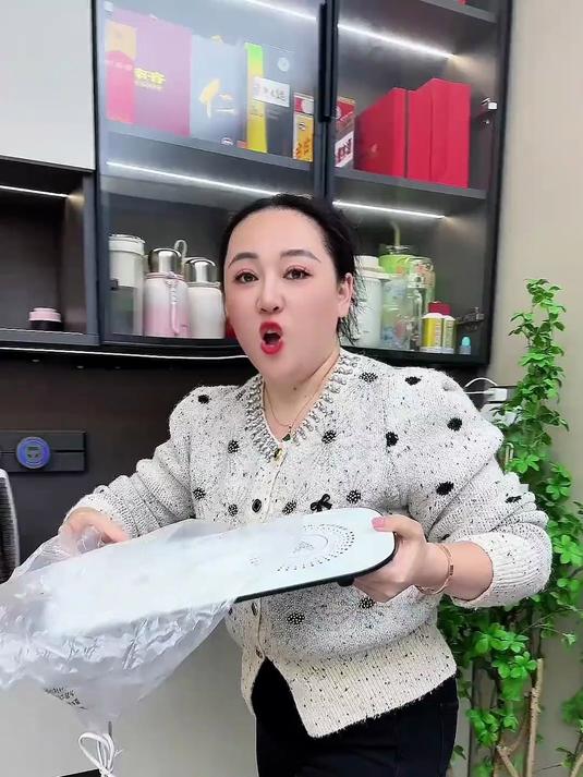 办公室午休神器,再也不用吃冷饭冷菜了