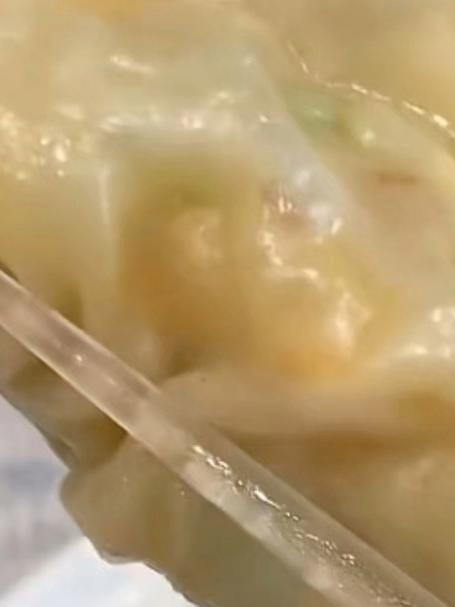 这个西葫芦鲜虾馅的饺子真的很好吃