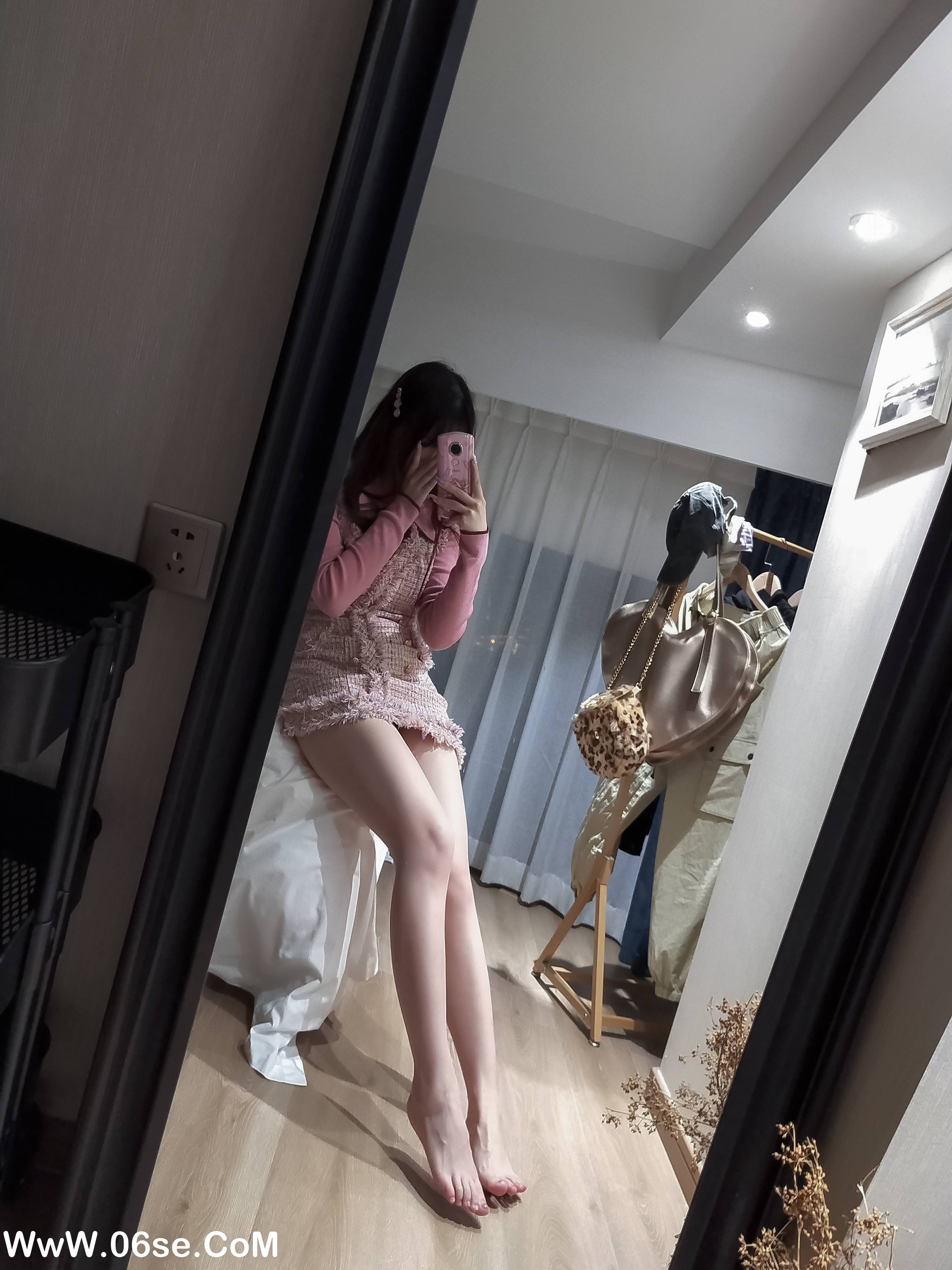 图片[43]-雪晴 – NO.014 美腿美足美臀[178P+2V956M]-六色网