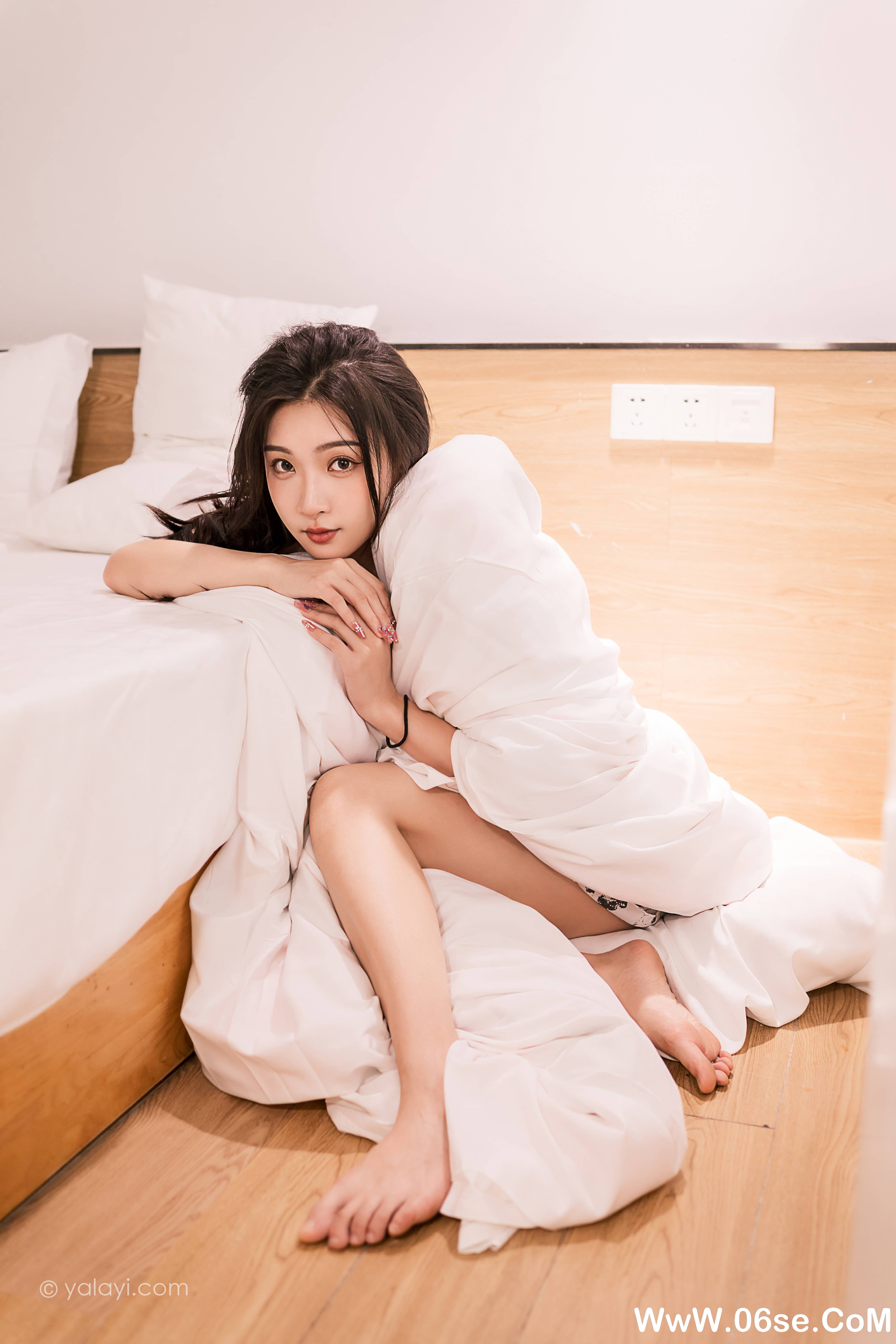 图片[32]-[YALAYI雅拉伊] 2022.07.11 NO.947 徐小云《一直爱你》[40+1P434M]-六色网
