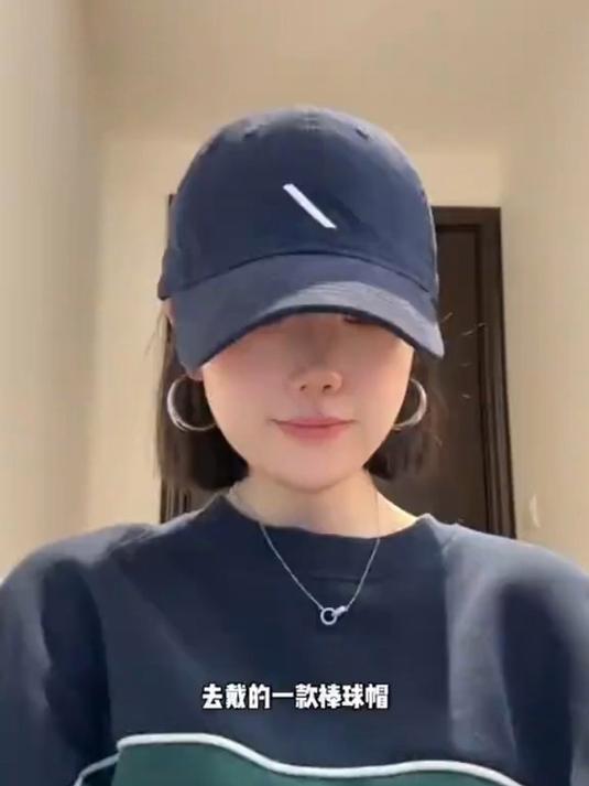 新款女帽子鸭舌帽时尚,让你瞬间成为焦点