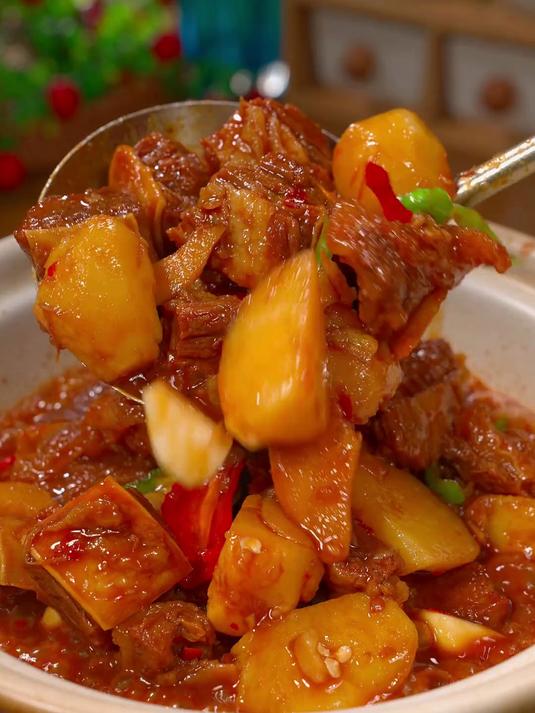 家庭版的土豆炖牛腩,软烂香辣