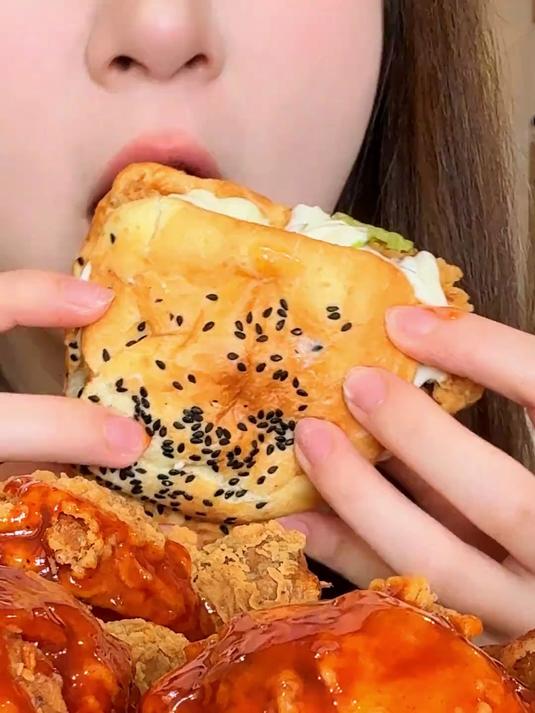 炸鸡汉堡