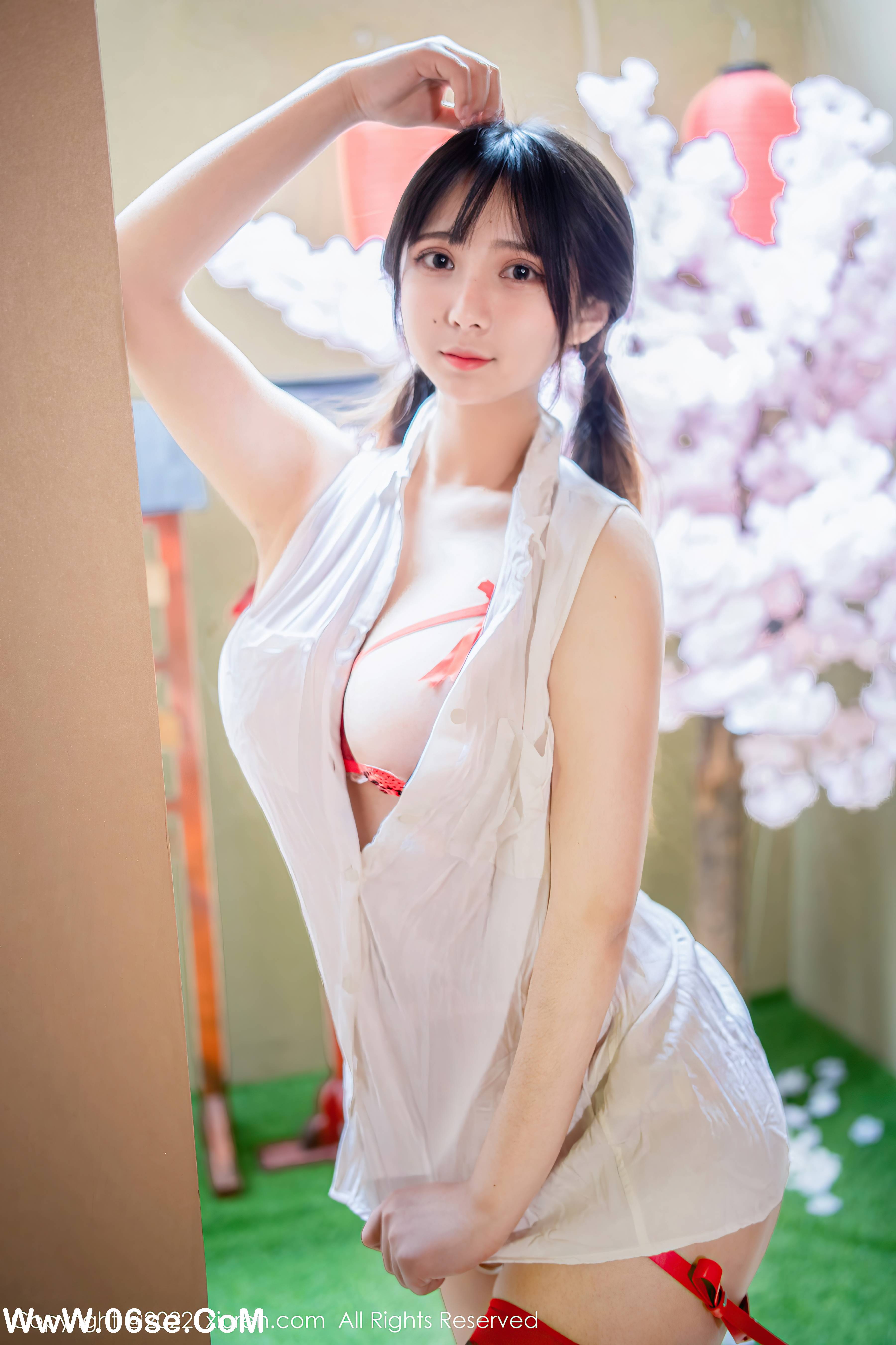 图片[2]-[XIUREN秀人网] 2022.04.27 NO.4930 久久Aimee[62+1P640M]-六色网