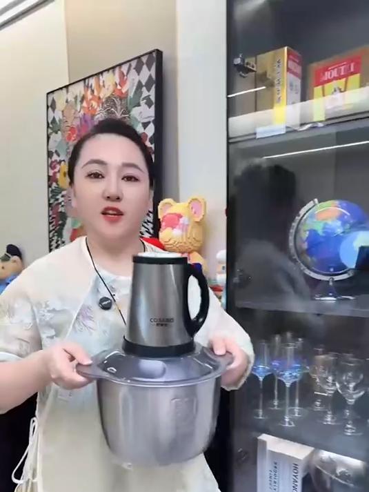 德国精工多功能绞肉机,8 秒出馅,和面碎肉一机多用超方便。#绞肉机#